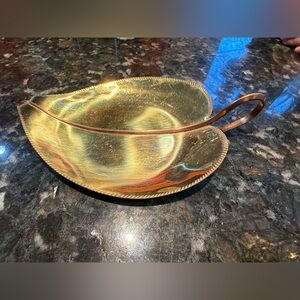 Grasoli Leaf Bowl - Leaf - Pasche - Brass - Bowl - Vintage Jewelry Dish Holder L